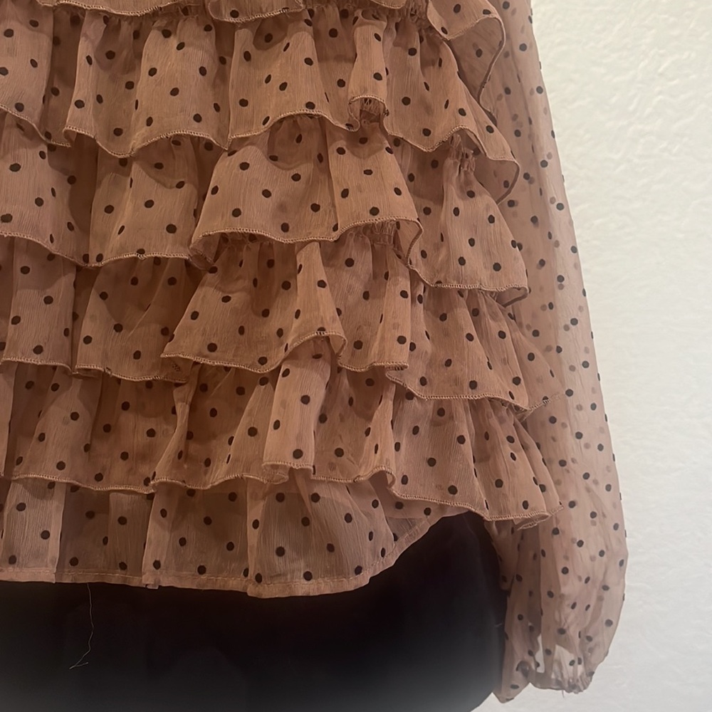 Versona Ruffle Top - Picture 3 of 8